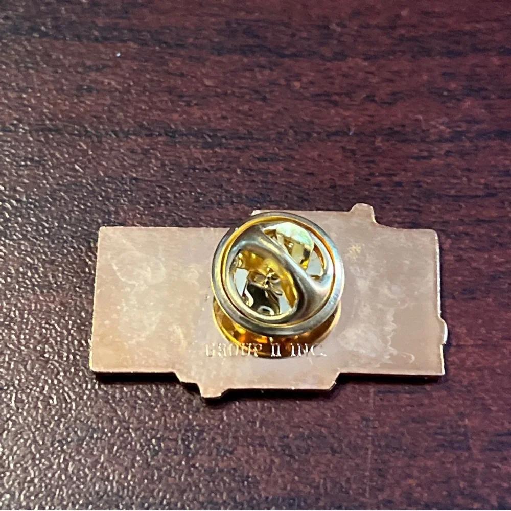Vintage McDonald’s 1996 Atlanta Olympics “Feeding The‎ Dream” Lapel Hat Pin
